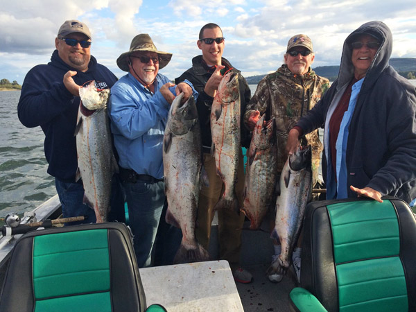Columbia River Fishing Guides in Washington & Oregon