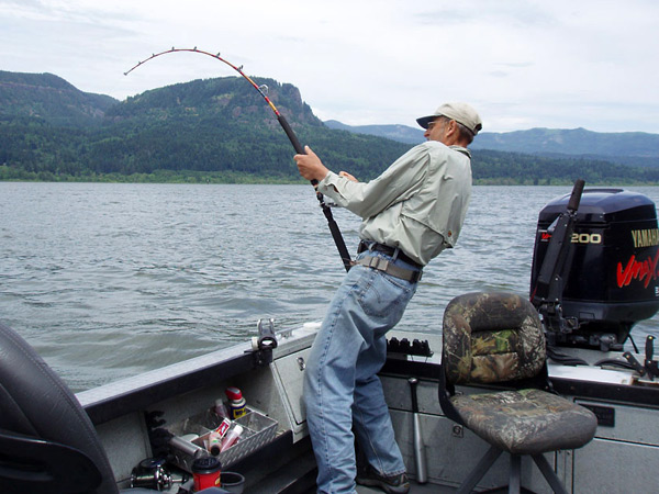 Sturgeon Fishing  Columbia River Fishing Guides in Washington